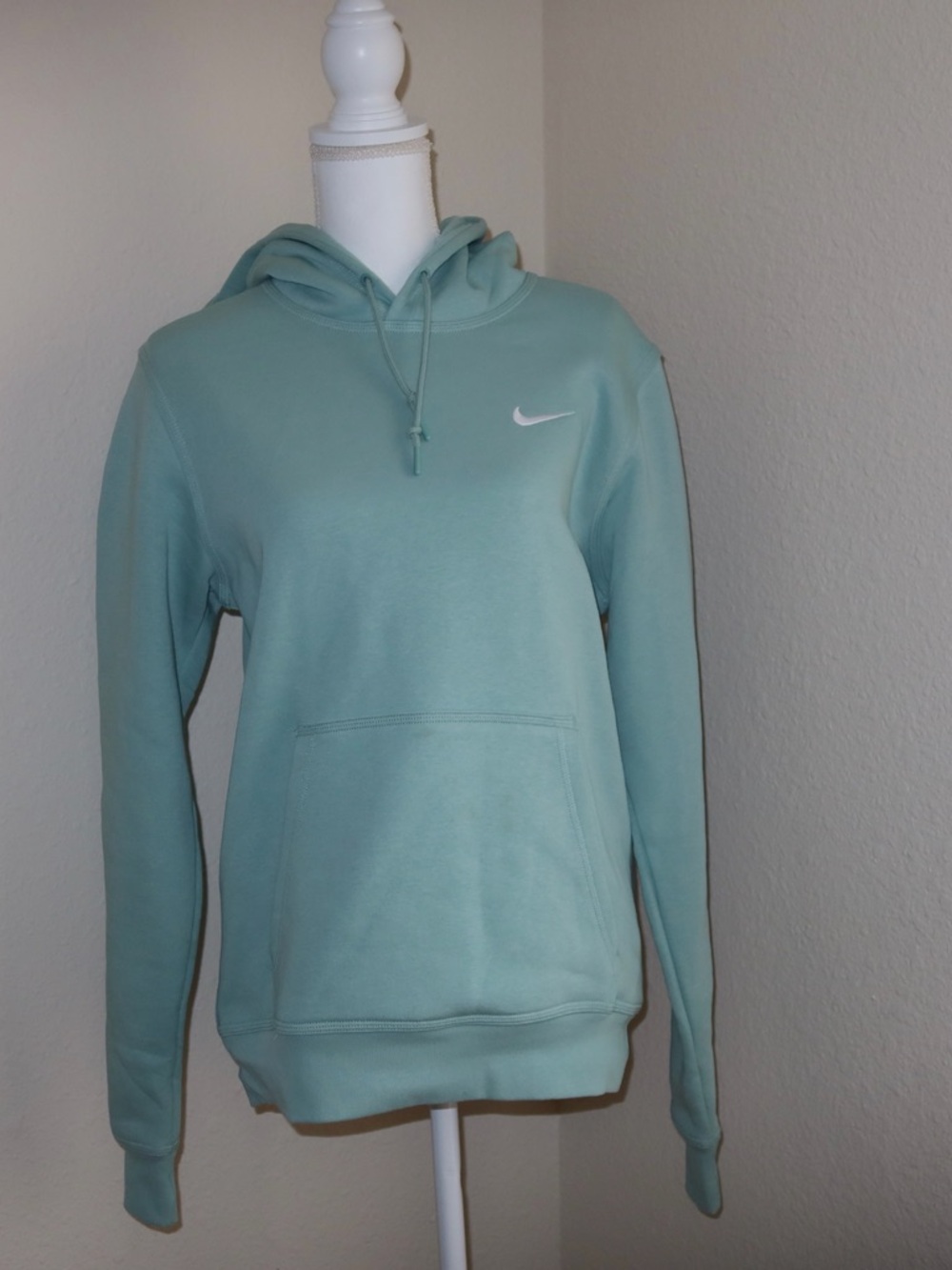 Nike Women's Mint Green Pullover Hoodie